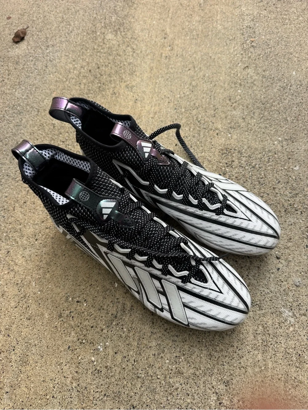 Adidas Men’s Freak 23 inline football Cleats